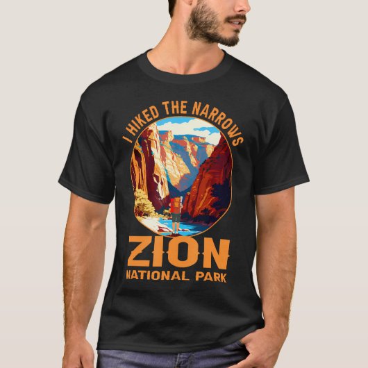 ザ・ナローズ Zion National Park ハイキング Tシャツ (正面)