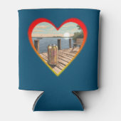 ザ・ベイの波止場のそばに座る 缶クーラー (正面)