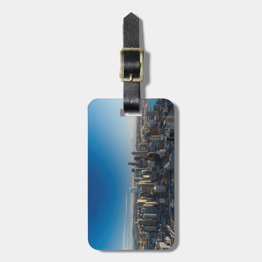 シアトルの街のスカイラインの空中表示 ラゲッジタグ (正面縦)