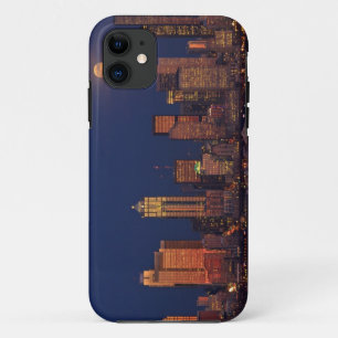 シアトルの都心のスカイラインに上がる満月 iPhone 11 ケース