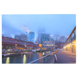 シアトルの霧の朝 メタルプリント