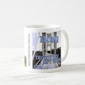 シアトルまたはタコマ市のマグ コーヒーマグカップ (正面右)