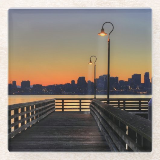 シアトルワシントン州の都心のスカイライン ガラスコースター (正面)