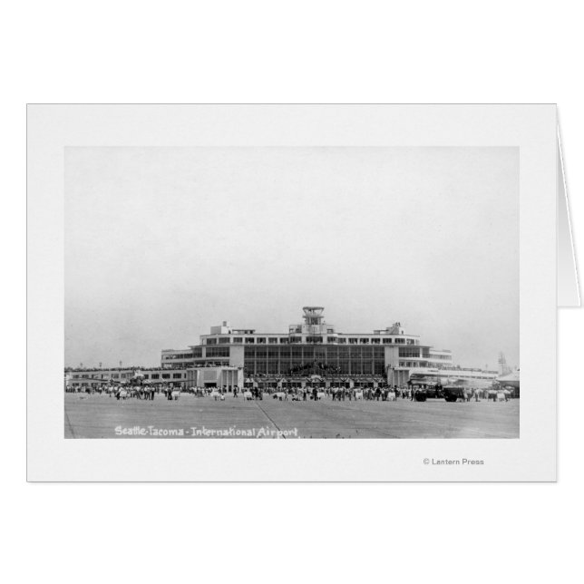 シアトル – タコマ空港の屋外ビュ国際的ー (正面横)