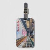 シアトル パイク マーケットの看板 ラゲッジタグ (正面縦)