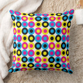 シアン、マゼンタ、イエロー、黒のドット クッション (ブランケット)