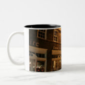 シェイカースクエア（夜） - 1 ツートーンマグカップ (左)