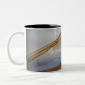 シェイクスピア引用文マグとトンボ翼マクロ ツートーンマグカップ (左)