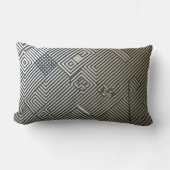 シェイプの精度：ジオメトリ抽象化 ランバークッション (正面)