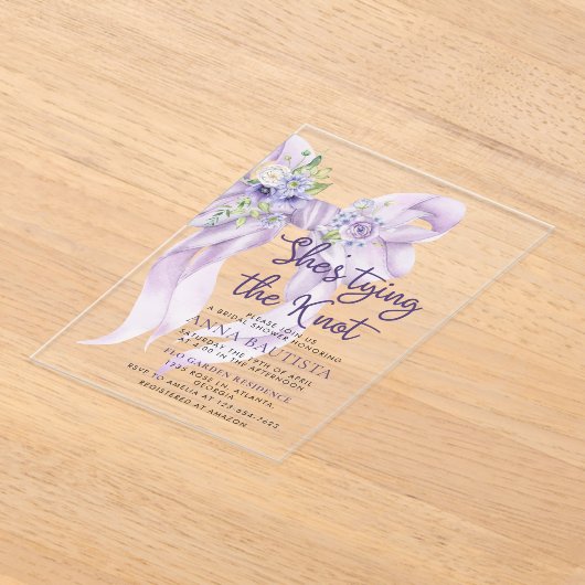 シェズタイイングザノットフローラブライダルシャワー アクリル招待状 (レイダウン)