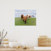 シェットランドポニーの牧草地の高い崖の近く ポスター (キッチン)