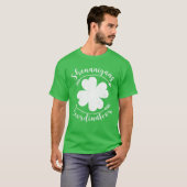 シェナニおもしろいガンズコーディネーターSt Patrick's Day Tea Tシャツ (正面フル)