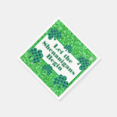 シェナニガンスに緑の輝くクローバーを始めさせる スタンダードカクテルナプキン (角)