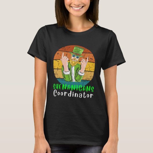 シェナニガンスのコーディネーターShamrock Leprechaun Unicor Tシャツ (正面)