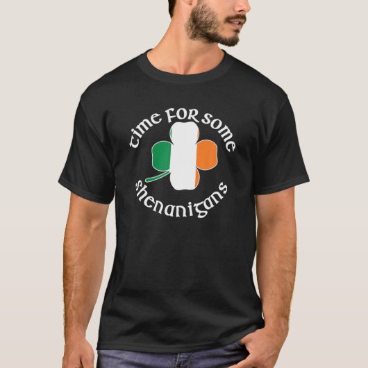 シェナニガンスのシャムロックSt. Patricks おもしろい Gの時間 Tシャツ (正面)