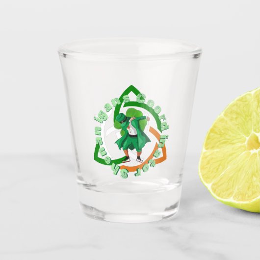 シェナニガンズコーディネーターst patricks day ショットグラス (正面)