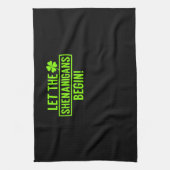 シェナニ人にSt patricksTおもしろいシャーを始めさせる キッチンタオル (縦)