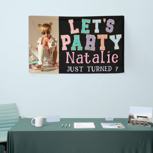 シェニールパーティー名門私立校風のフェイク誕生日パーティー 横断幕 (トレードショー)