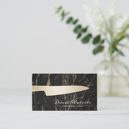 シェフの金ゴールドのナイフのケータリングのモダンで黒い大理石 名刺 (スタンド正面)