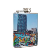 シェフィールドの高層 フラスク (右)