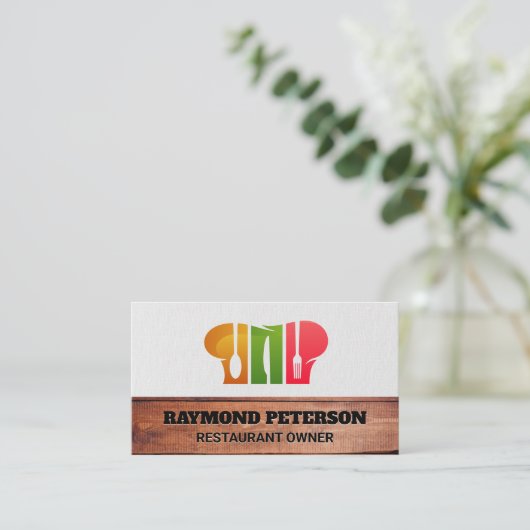 シェフハットとシルバーウェア |調理師ロゴ 名刺 (スタンド正面)