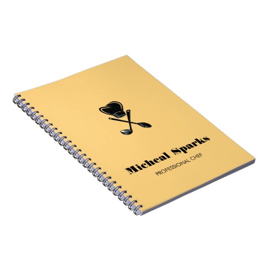 シェフハットとスプーンのシルエットベージュ ノートブック (右側)