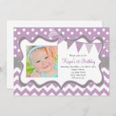 シェブロンとドットのペンダント 誕生日招待状 招待状 (正面/裏面)