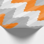 シェブロンのモダンなオレンジおよび灰色の縞模様 ラッピングペーパー (角)