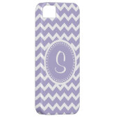 シェブロンのモノグラムのレトロの紫色および白い Case-Mate iPhoneケース (裏面/右)