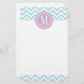 シェブロンの淡いブルーのジグザグ形のパーソナライズなモノグラム 便箋 (正面/裏面)