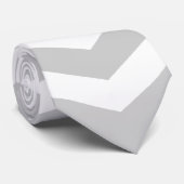 シェブロンの灰色及び白人の男性タイ ネクタイ (ロール)