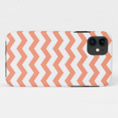 シェブロンの珊瑚のジグザグ形は縞で飾ります Case-Mate iPhoneケース (裏面(横))