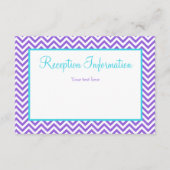 シェブロンの紫色のティール(緑がかった色)の青いバルミツワーの披露宴 エンクロージャーカード (正面)