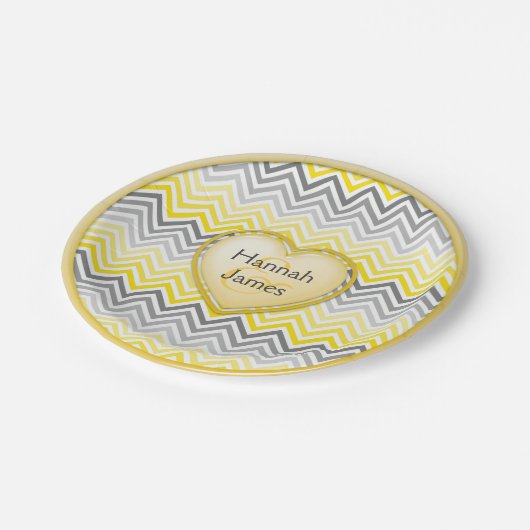 シェブロンの黄色および灰色のカスタムなハートの紙皿 ペーパープレート (アングル)