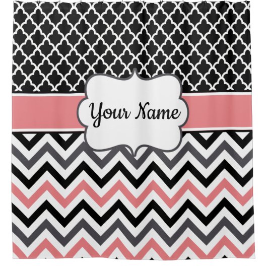 シェブロンの黒い珊瑚のモノグラム シャワーカーテン (正面)