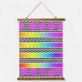 シェブロンらせん状ライン系列3 吊り下げ型タペストリー (正面2)