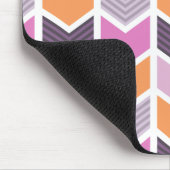 シェブロンオレンジ紫色のピンクの幾何学的なパターン マウスパッド (コーナー)