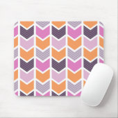 シェブロンオレンジ紫色のピンクの幾何学的なパターン マウスパッド (マウス)