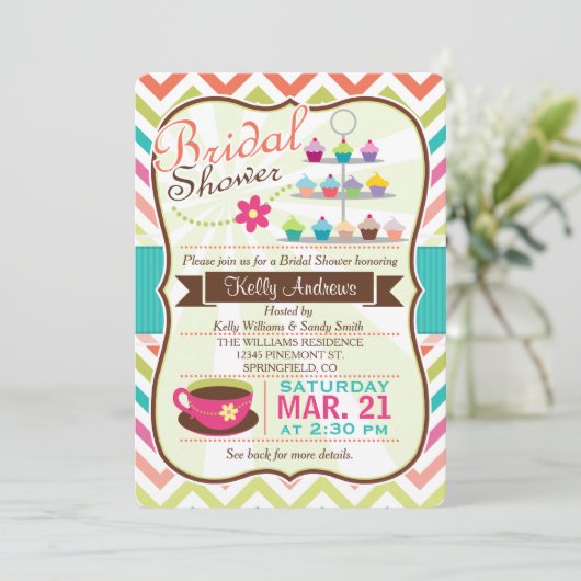 シェブロンカラフルカップケーキティーブライダルシャワー 招待状 (スタンド正面)