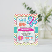 シェブロンカラフルバタフライバースデーパーティー インビテーションポストカード (スタンド正面)