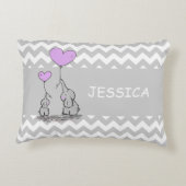 シェブロングレーホワイトラベンダーガールエレファントハート アクセントクッション (裏面)