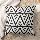 シェブロンストライプブラックアンドホワイトシェブロンストライプ クッション (ブランケット)