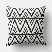 シェブロンストライプブラックアンドホワイトシェブロンストライプ クッション (裏面)