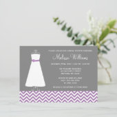 シェブロンモダンガウンパープルグレイブライダルシャワー 招待状 (スタンド正面)