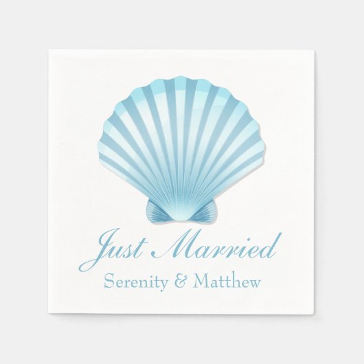 シェルビーチブルー航海のたった今結婚しました結婚ズ スタンダードカクテルナプキン (正面)