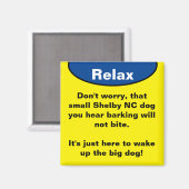 シェルビーNC犬のリラックス吠え マグネット (正面/裏面)