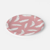 シェルピンクの白い羽のプリント ペーパープレート (アングル)