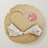 シェル&ビーチカスタムウェディングピロー上の2ハート ラウンドクッション (正面)