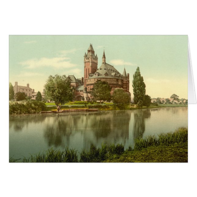 シェークスピアの記念の劇場、Stratford Avon (正面横)