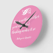 シェークスピア以外に良い考えることはない ラウンド壁時計 (傾斜)